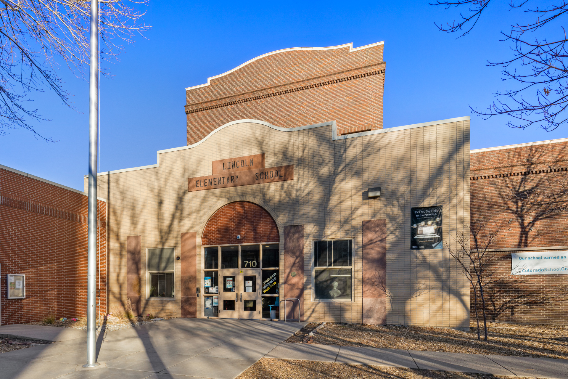 Front of Lincoln Elementary